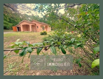 Maison - 92 m² - 4 pièces