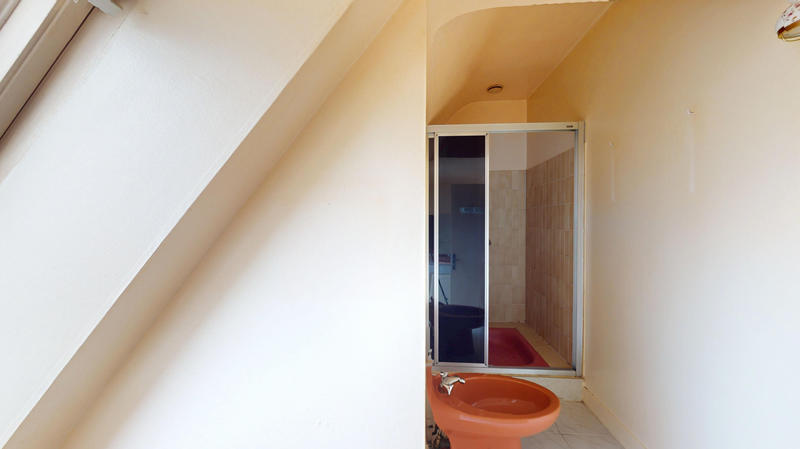 Maison - 180 m² - 6 pièces