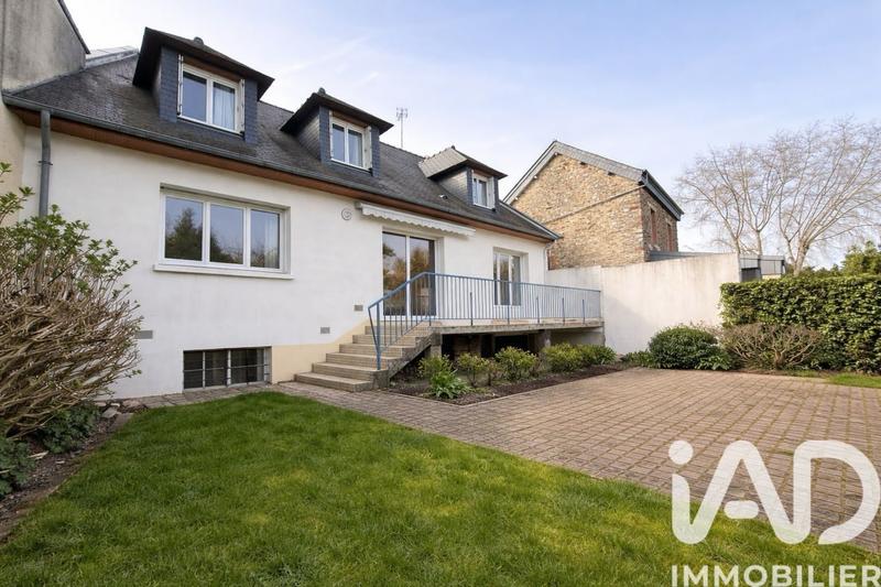 Maison - 181 m² - 7 pièces