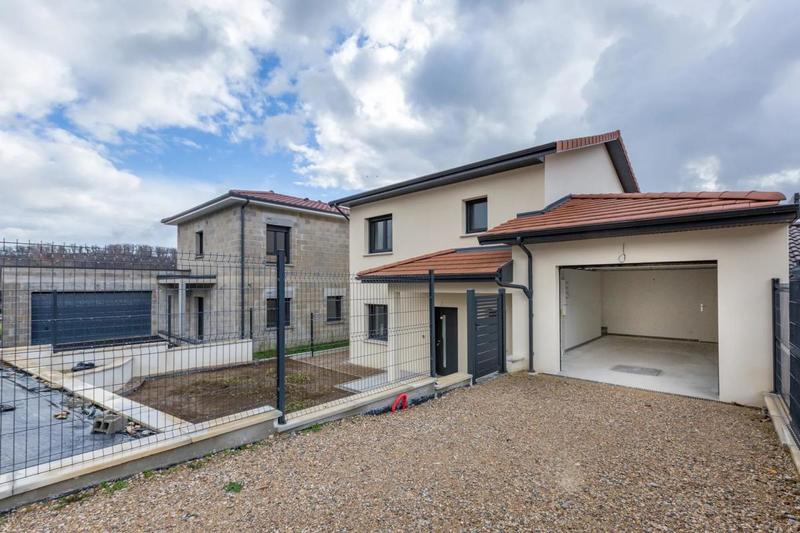 Maison - 130 m² - 5 pièces