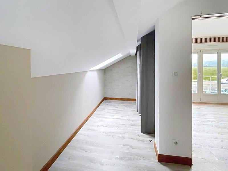 Maison - 113 m² - 6 pièces