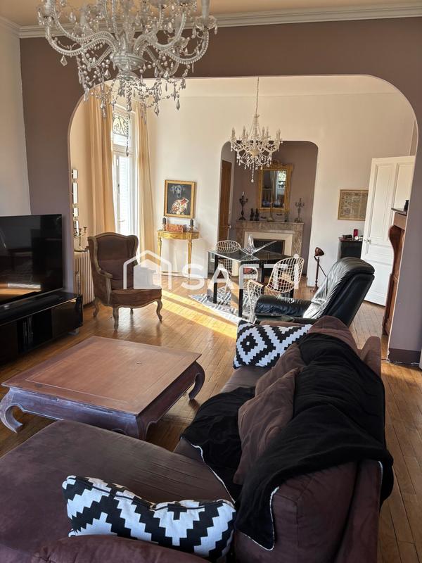 Maison - 195 m² - 5 pièces