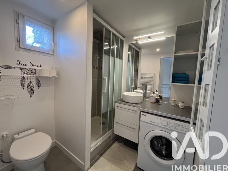 Maison - 240 m² - 11 pièces