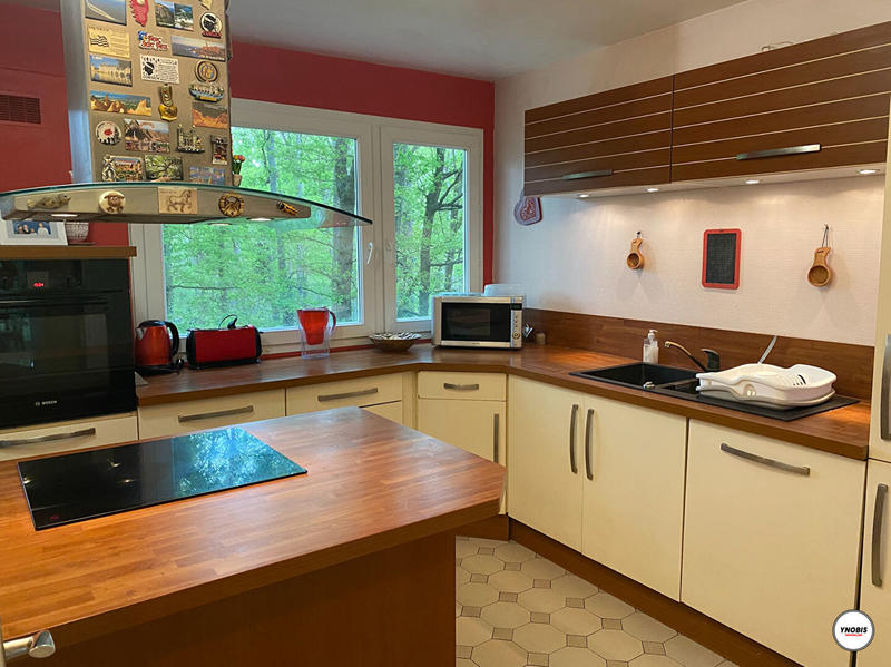 Appartement - 92 m² - 5 pièces