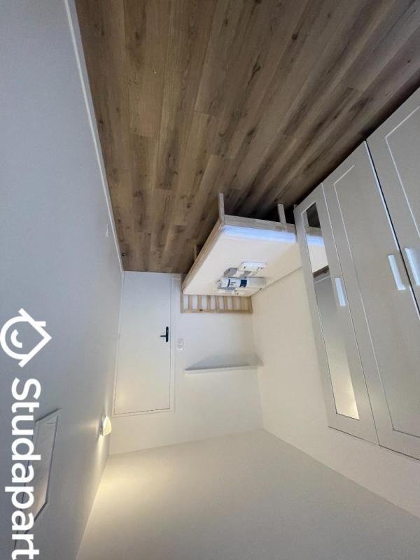 Chambre - 11 m² - 1 pièce