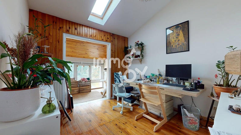 Maison - 185 m² - 7 pièces