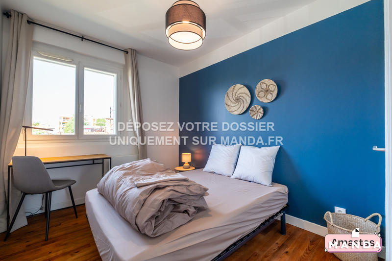 Chambre - 10 m² - 4 pièces
