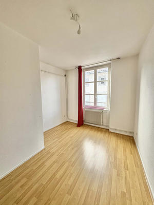 Appartement - 84 m² - 3 pièces