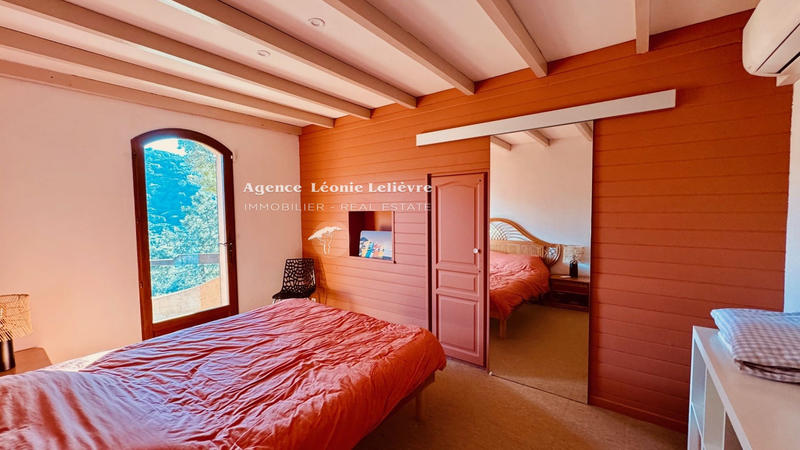 Villa - 140 m² - 5 pièces