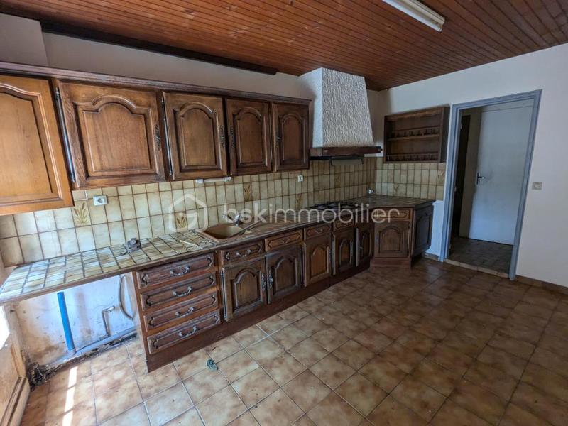 Maison traditionnelle - 250 m² - 11 pièces