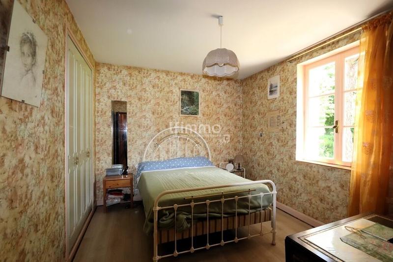 Demeure - 185 m² - 10 pièces