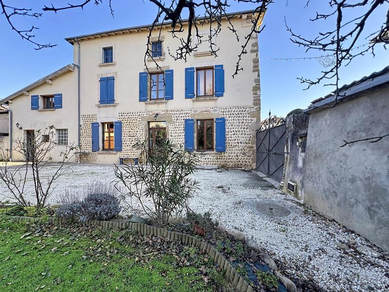 Maison - 185 m² - 7 pièces