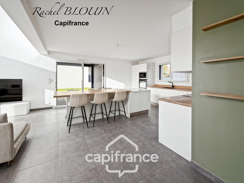 Maison - 104 m² - 5 pièces