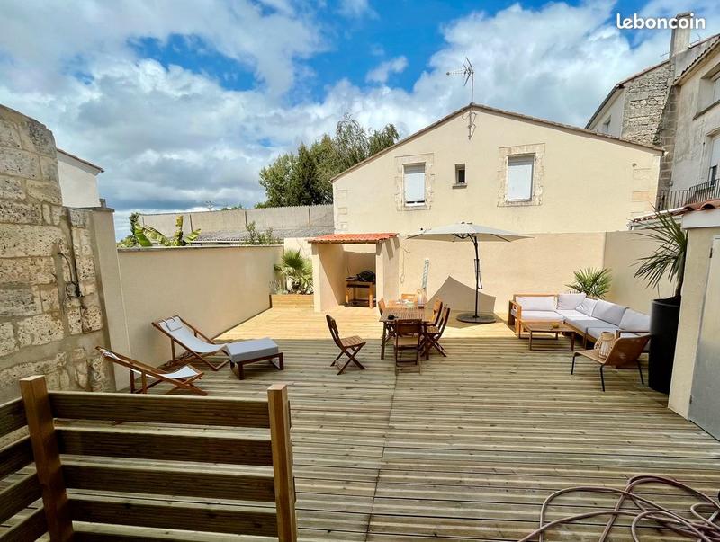 Chambre - 241 m² - 1 pièce