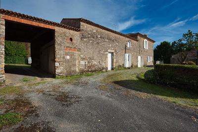 Maison - 104 m² - 6 pièces