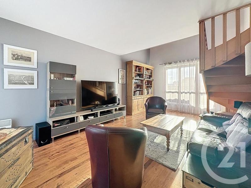 Appartement - 98 m² - 5 pièces