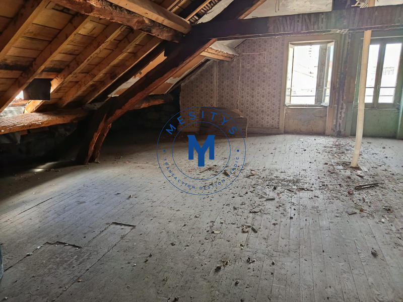 Appartement - 100 m² - 1 pièce