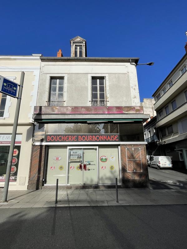 Appartement - 120 m² - 8 pièces