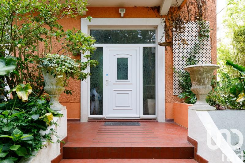 Maison - 280 m² - 9 pièces