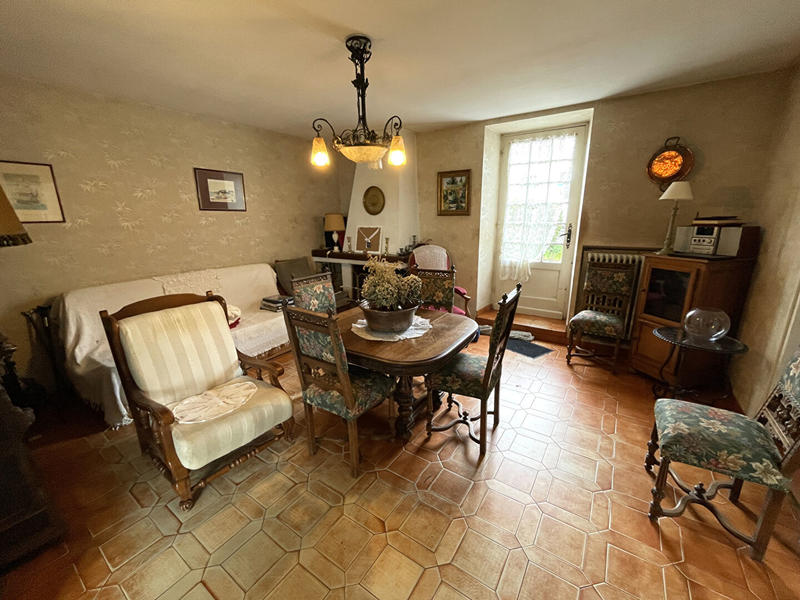 Maison - 93 m² - 5 pièces