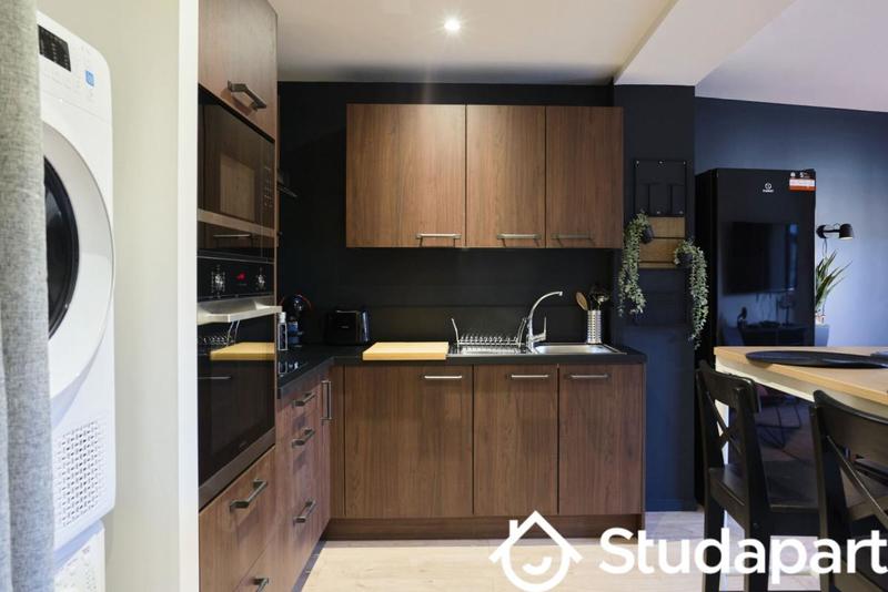 Chambre - 13 m² - 1 pièce