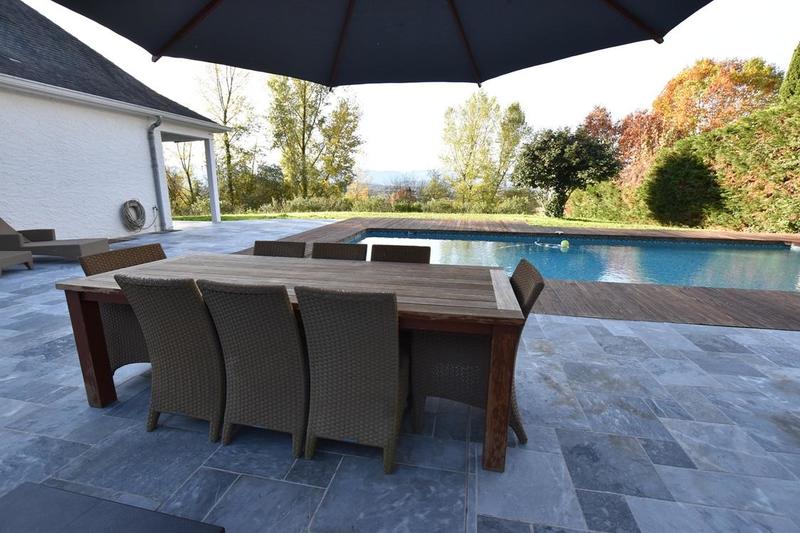 Maison - 200 m² - 8 pièces