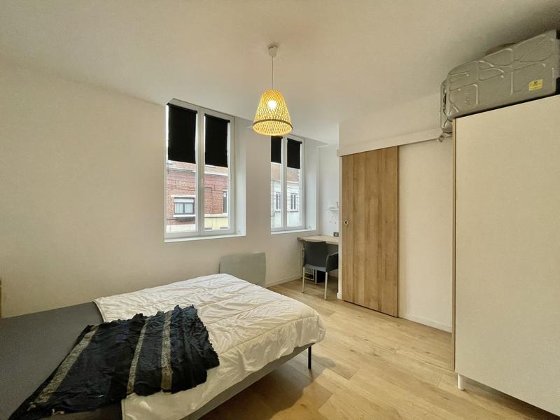 Maison - 205 m² - 9 pièces