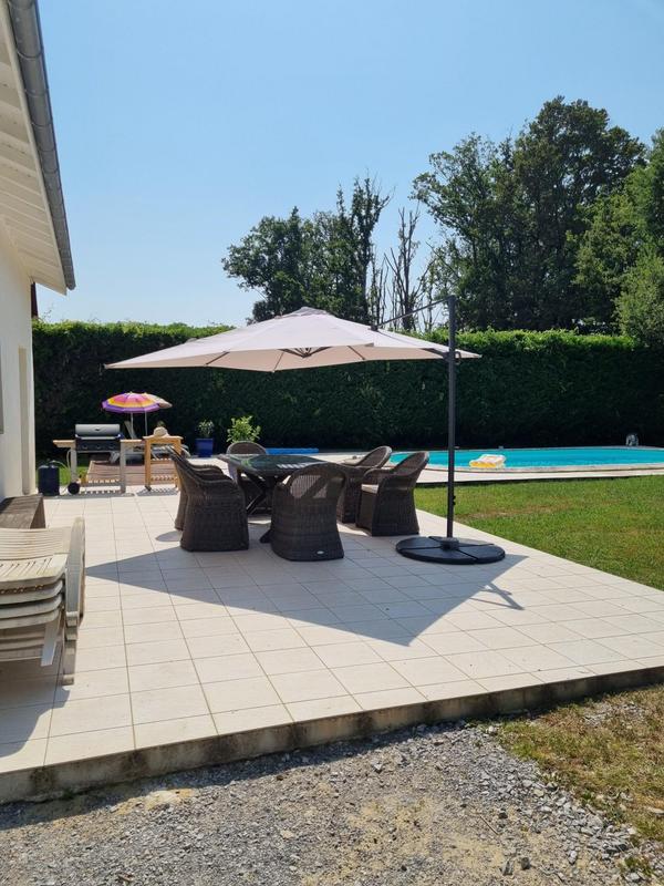 Maison - 175 m² - 9 pièces