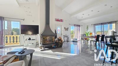 Maison - 172 m² - 6 pièces