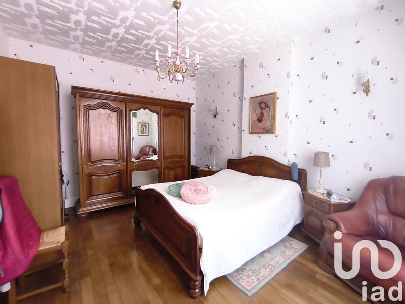 Maison - 188 m² - 8 pièces