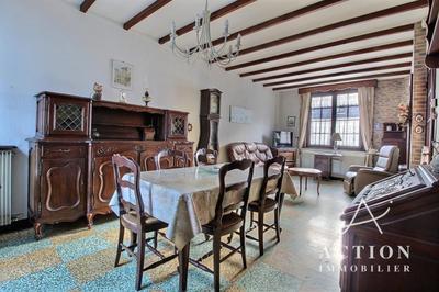 Maison - 93 m² - 4 pièces