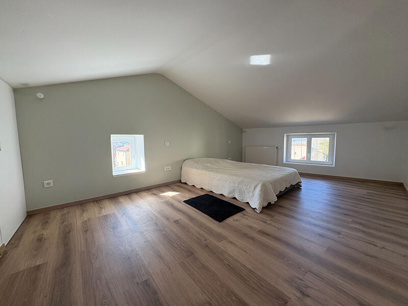 Maison - 112 m² - 4 pièces