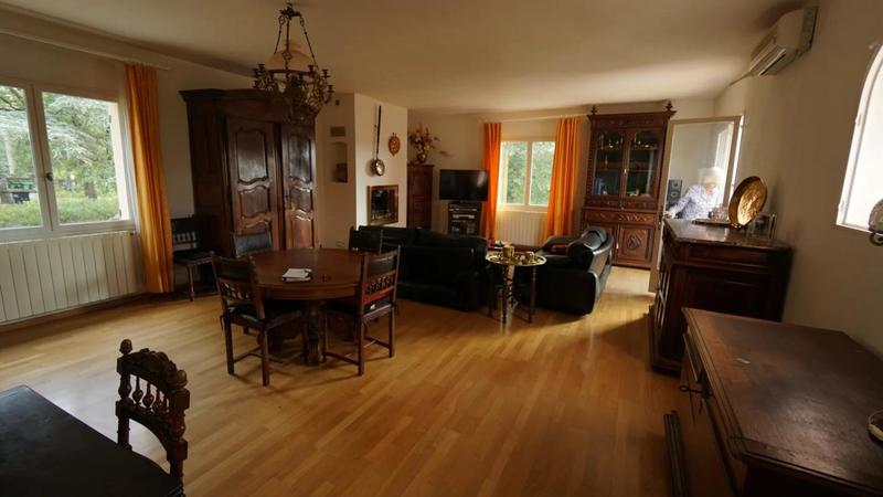 Maison - 187 m² - 7 pièces