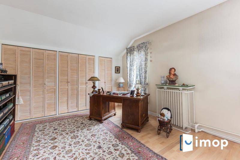 Maison - 160 m² - 5 pièces