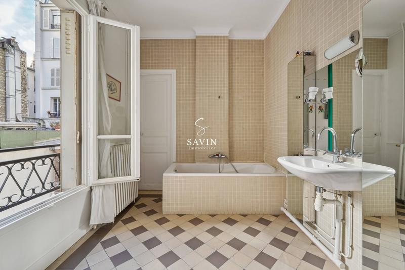 Maison ancienne - 242 m² - 7 pièces