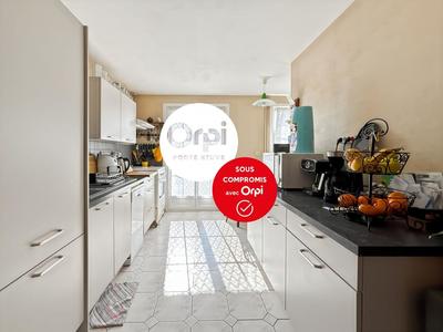 Maison - 102 m² - 4 pièces