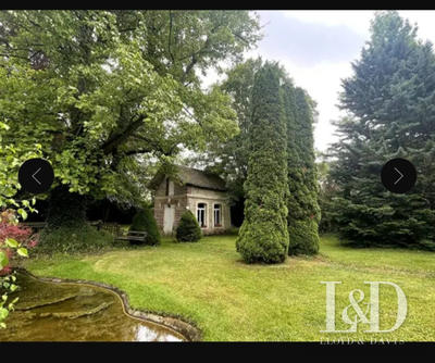 Maison - 420 m² - 16 pièces