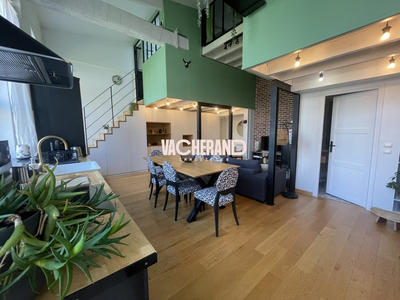 Appartement - 82 m² - 4 pièces