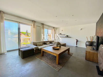 Appartement - 140 m² - 5 pièces