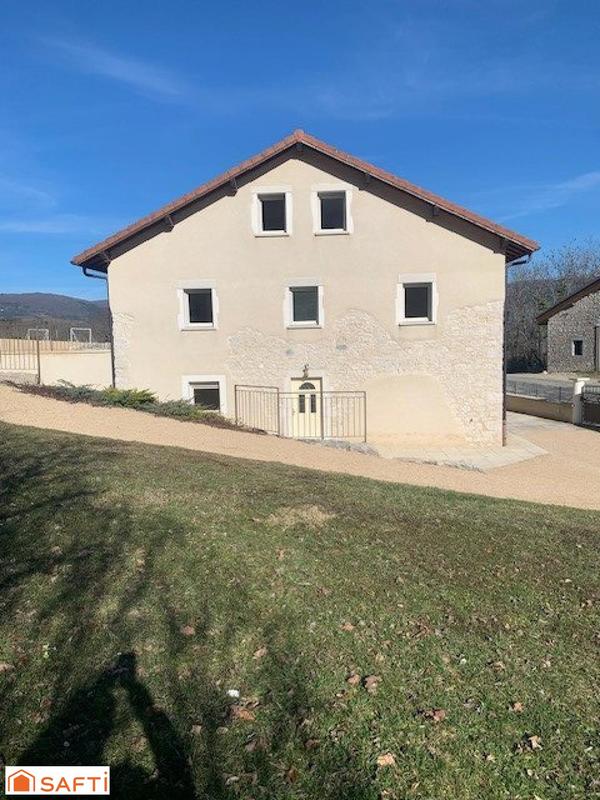 Maison - 330 m² - 13 pièces