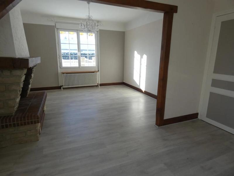 Maison de bourg - 110 m² - 5 pièces
