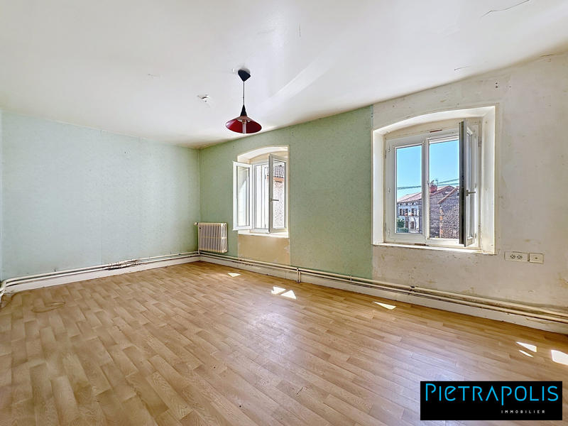 Maison ancienne - 235 m² - 4 pièces