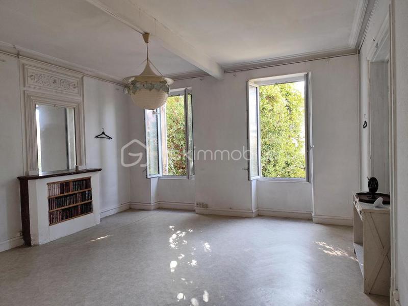 Demeure - 470 m² - 18 pièces