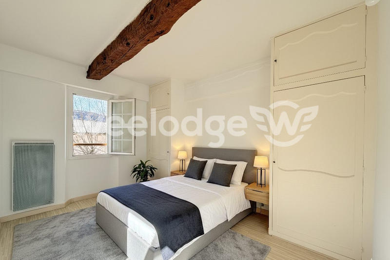 Appartement - 81 m² - 5 pièces