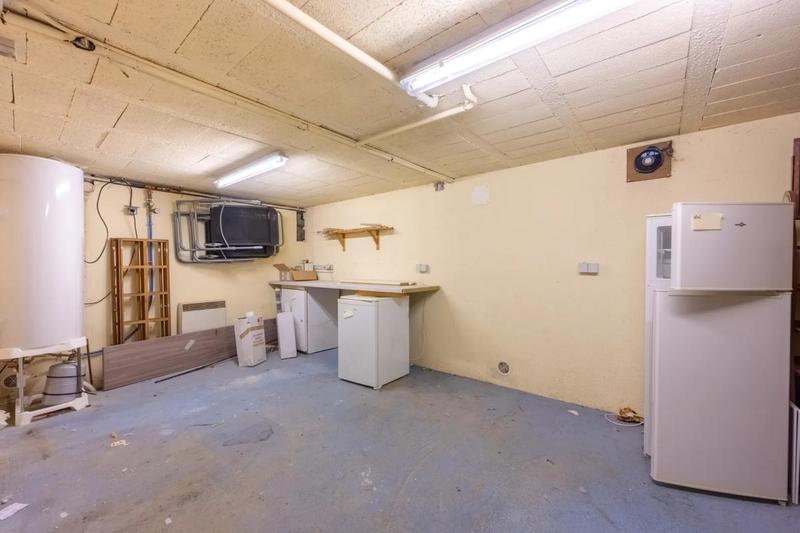 Maison - 206 m² - 8 pièces