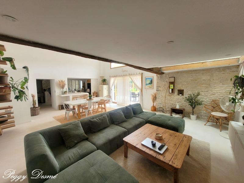 Maison en pierre - 148 m² - 5 pièces