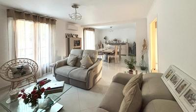 Maison - 116 m² - 6 pièces