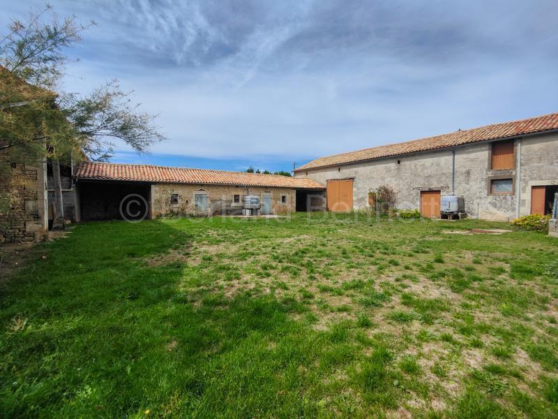 Corps de ferme - 150 m² - 7 pièces