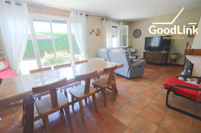 Maison - 99 m² - 5 pièces