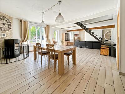 Maison ancienne - 133 m² - 5 pièces